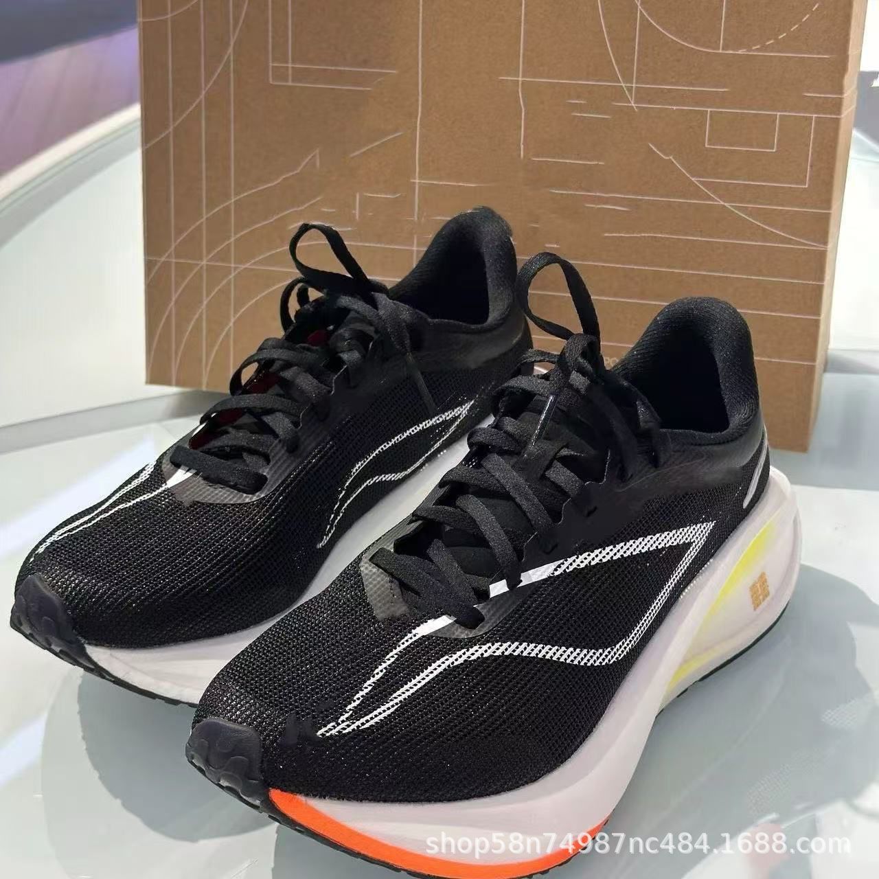 New Ultra-light Men's Sports S - đánh giá và giá Outdoor Lighting Round